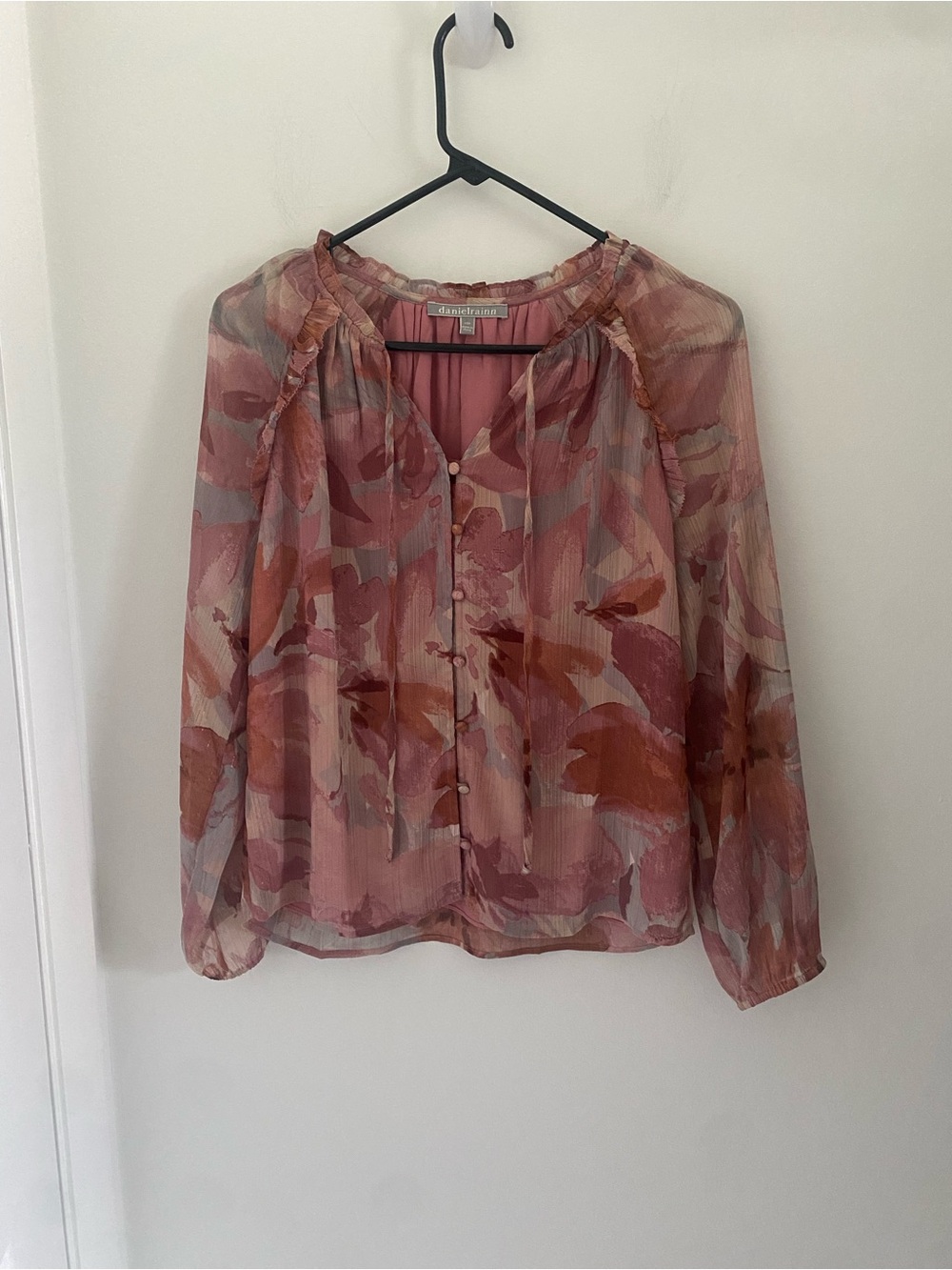 Daniel Rainn Pink Floral Button-Front Blouse